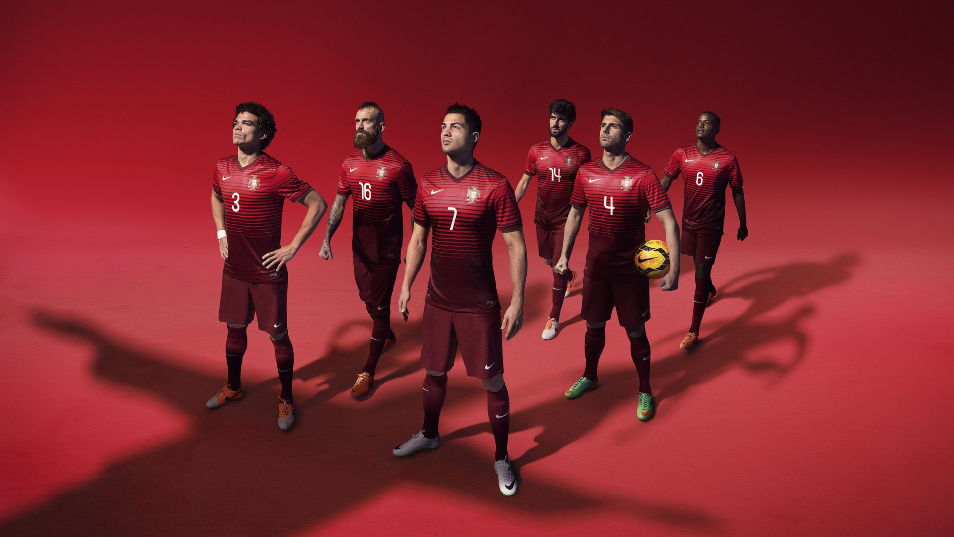 Ning在曼联比赛中败北，重返赛场引发热议！上演精彩一战